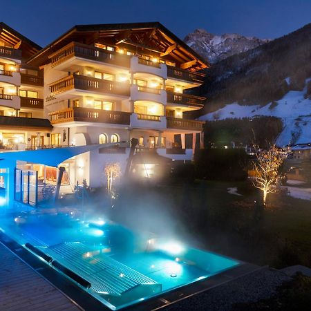 Hotel Stubaierhof Neustift im Stubaital Esterno foto