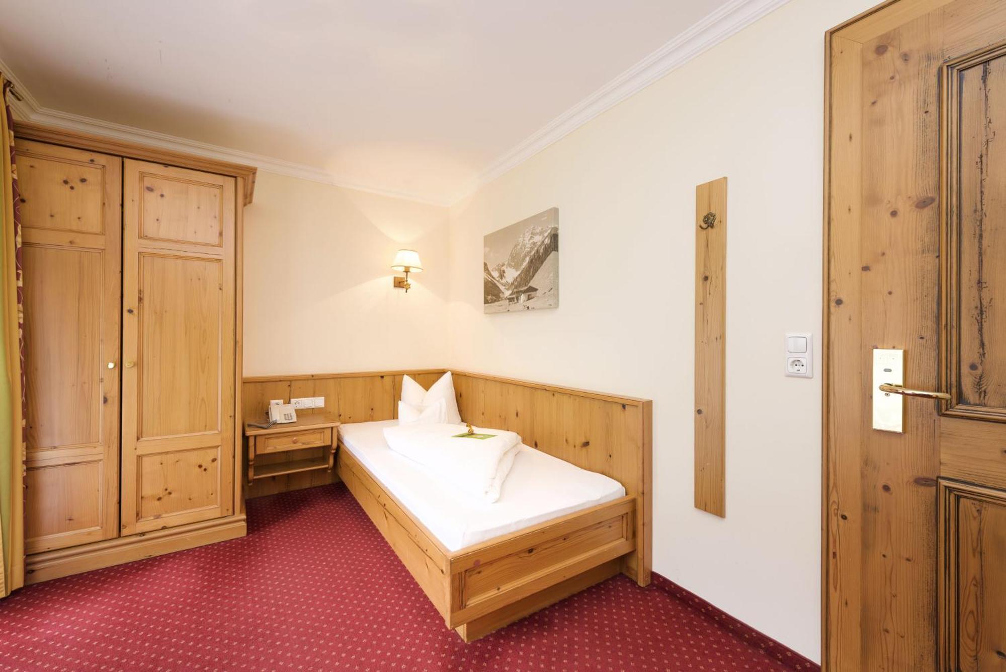 Hotel Stubaierhof Neustift im Stubaital Esterno foto